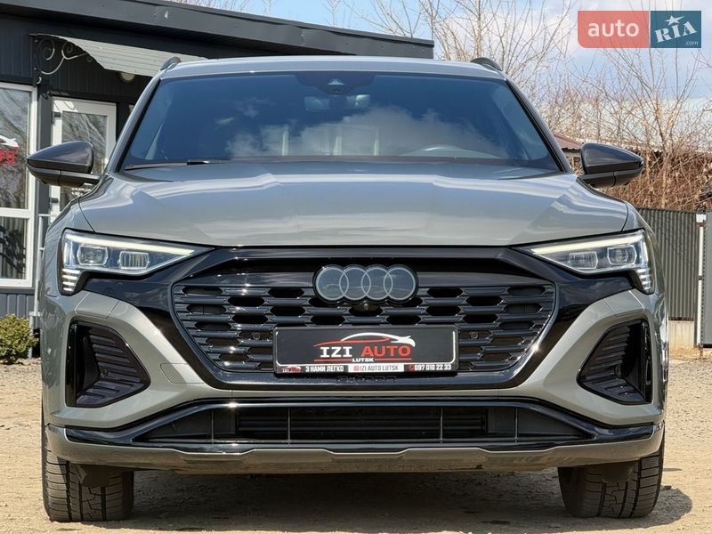 Внедорожник / Кроссовер Audi Q8 Sportback e-tron 2023 в Луцке