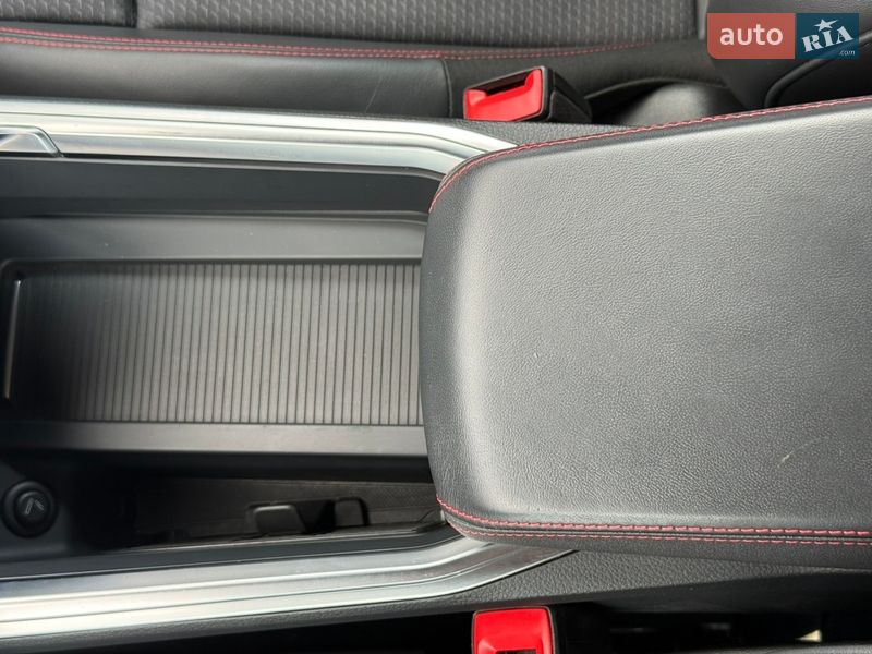 Внедорожник / Кроссовер Audi Q8 Sportback e-tron 2023 в Луцке