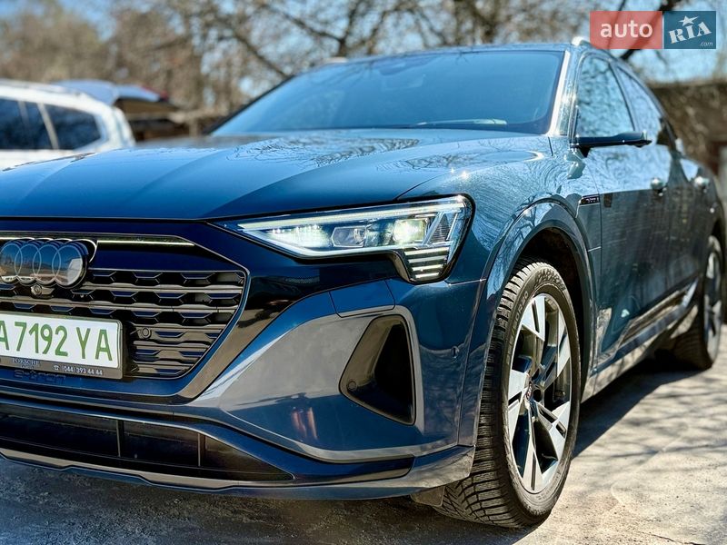Audi Q8 Sportback e-tron 2023