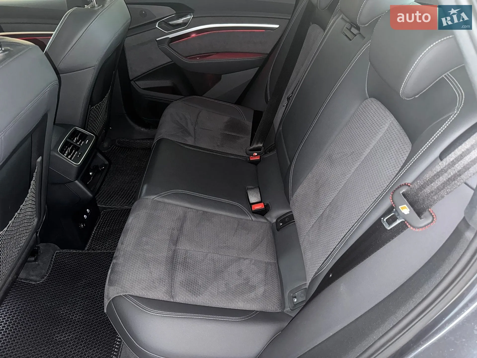 2023 Audi Q8 - мініатюра 19