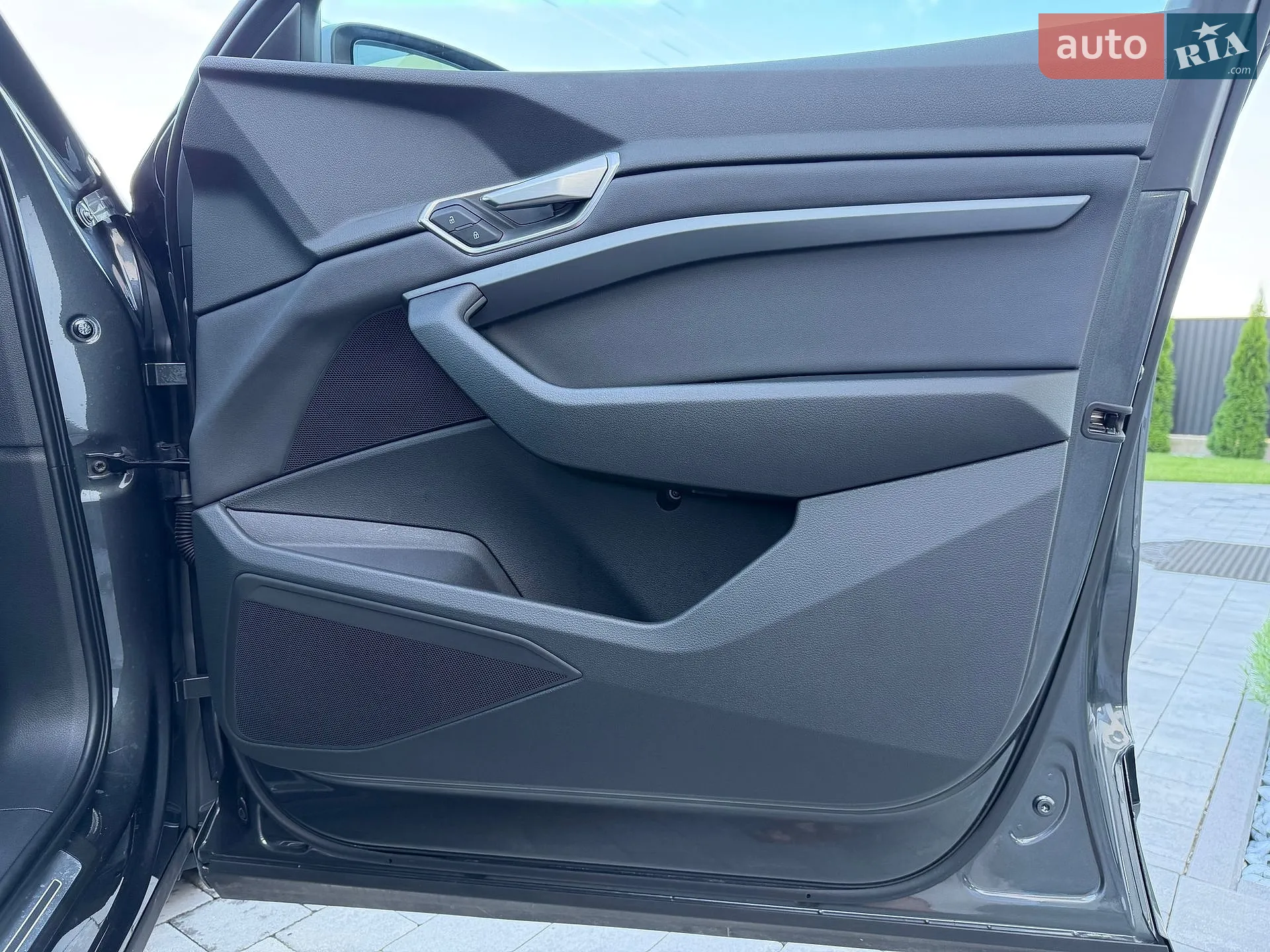 2023 Audi Q8 - мініатюра 24