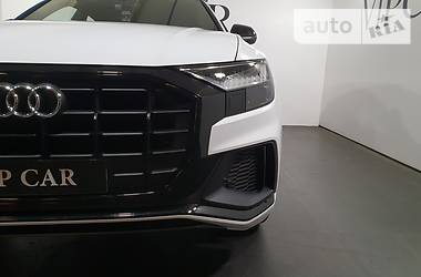 Внедорожник / Кроссовер Audi Q8 2018 в Киеве