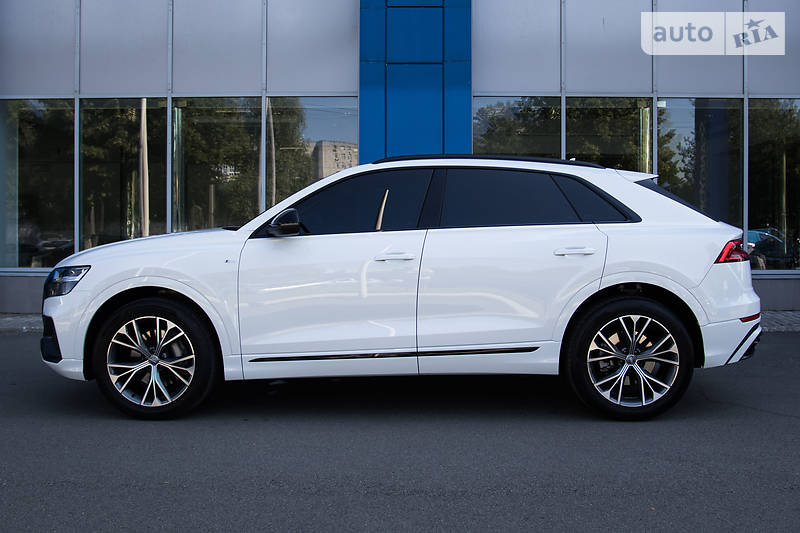 Позашляховик / Кросовер Audi Q8 2019 в Києві фото 3 Позашляховик / Кросовер Audi Q8 2019 в Києві