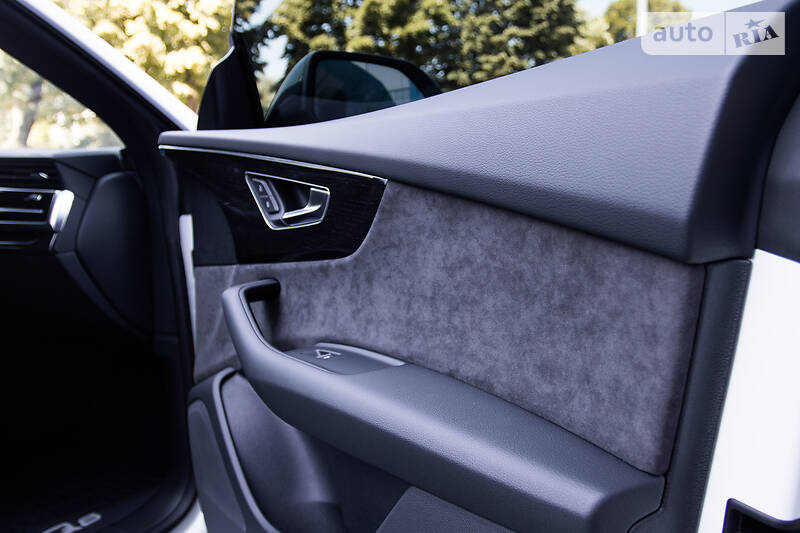 Позашляховик / Кросовер Audi Q8 2019 в Києві фото 25 Позашляховик / Кросовер Audi Q8 2019 в Києві
