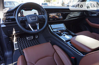 Позашляховик / Кросовер Audi Q8 2018 в  фото 24 Позашляховик / Кросовер Audi Q8 2018 в
