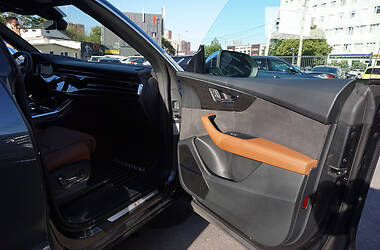 Позашляховик / Кросовер Audi Q8 2018 в  фото 35 Позашляховик / Кросовер Audi Q8 2018 в
