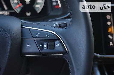 Позашляховик / Кросовер Audi Q8 2018 в  фото 63 Позашляховик / Кросовер Audi Q8 2018 в