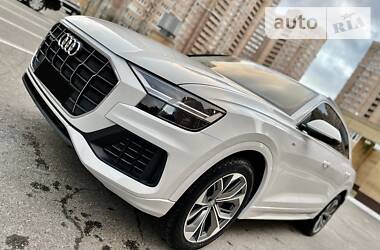 Позашляховик / Кросовер Audi Q8 2018 в Києві