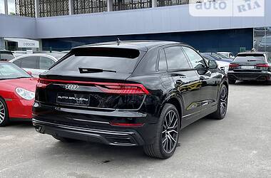 Внедорожник / Кроссовер Audi Q8 2019 в Киеве