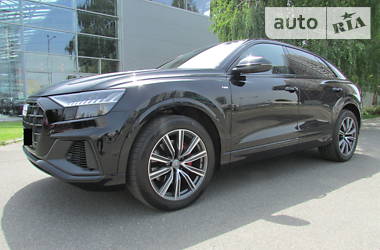 Позашляховик / Кросовер Audi Q8 2019 в Києві