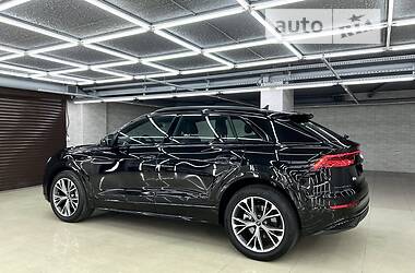Позашляховик / Кросовер Audi Q8 2022 в Києві