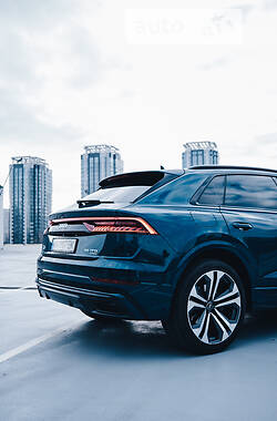 Внедорожник / Кроссовер Audi Q8 2018 в 