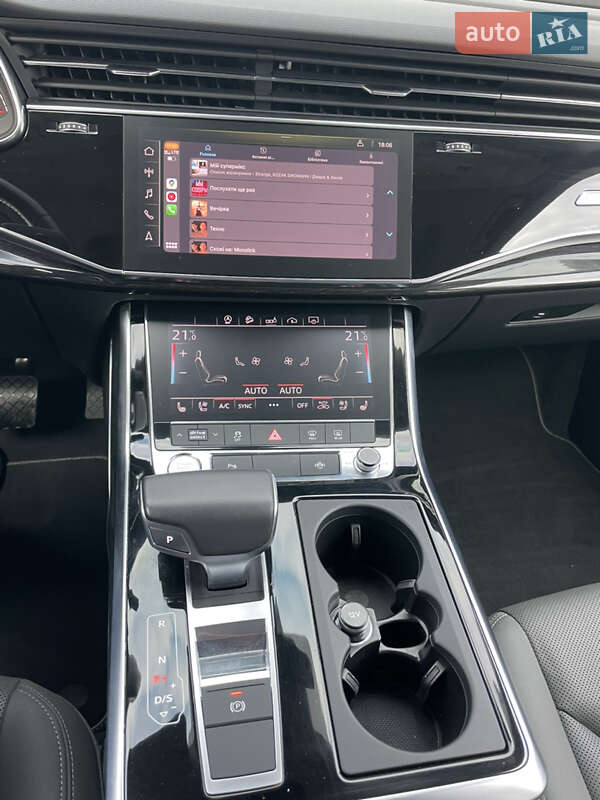 Внедорожник / Кроссовер Audi Q8 2018 в Луцке