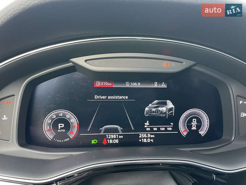 Внедорожник / Кроссовер Audi Q8 2018 в Луцке