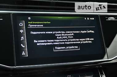 Внедорожник / Кроссовер Audi Q8 2021 в 