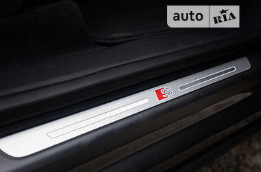 Внедорожник / Кроссовер Audi Q8 2021 в 
