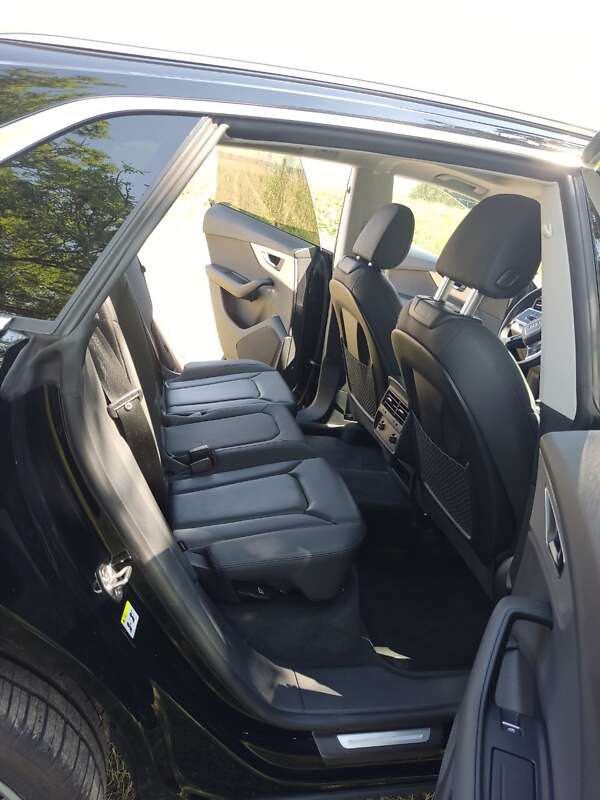 Позашляховик / Кросовер Audi Q8 2018 в Ужгороді