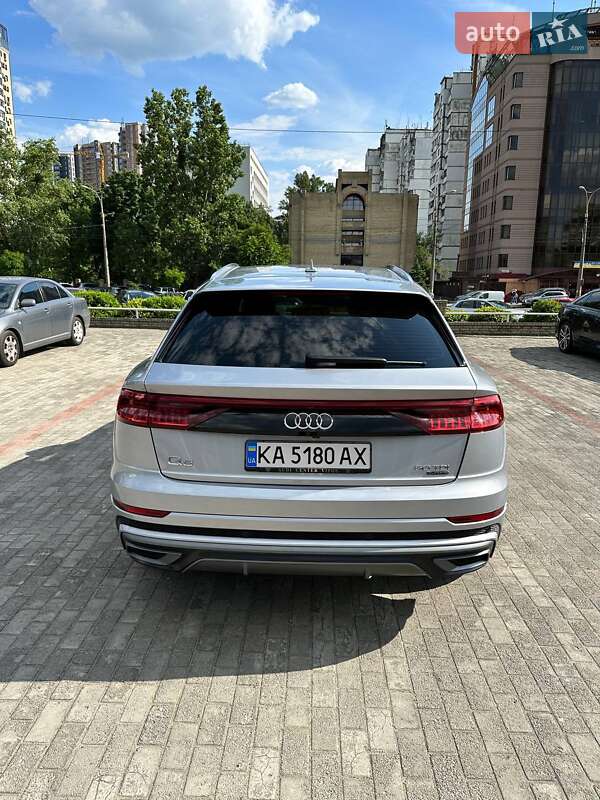Внедорожник / Кроссовер Audi Q8 2018 в Киеве