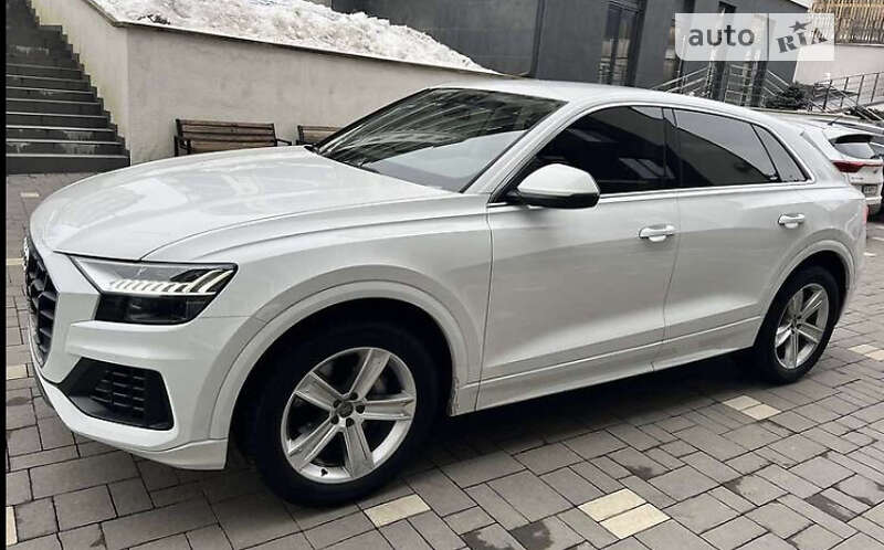 Внедорожник / Кроссовер Audi Q8 2020 в Кропивницком
