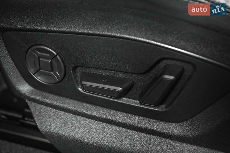 Внедорожник / Кроссовер Audi Q8 2018 в Ужгороде