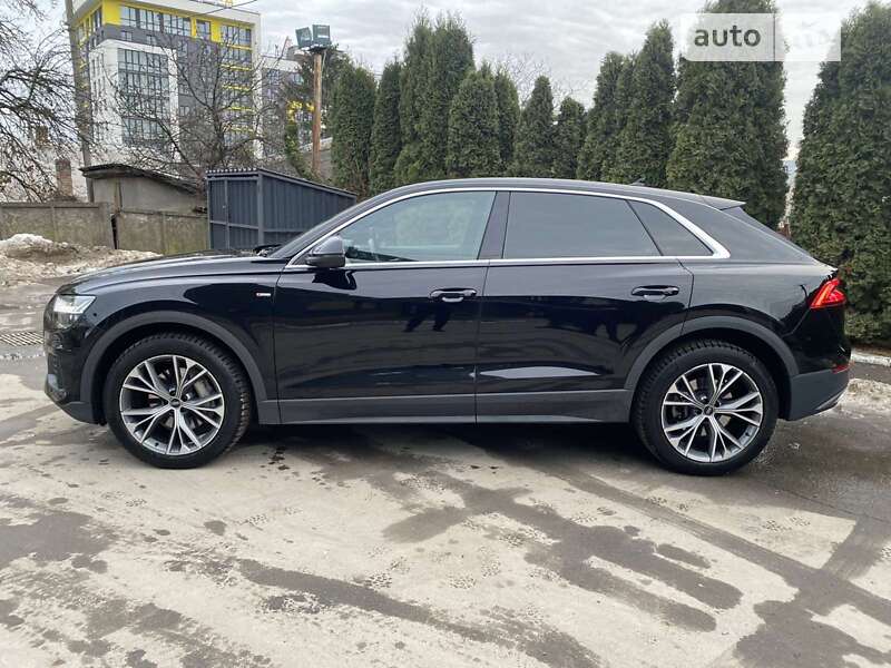 Внедорожник / Кроссовер Audi Q8 2020 в Тернополе