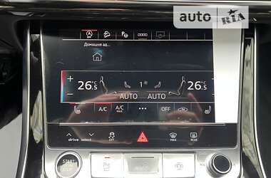 Внедорожник / Кроссовер Audi Q8 2024 в 