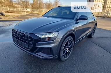 Позашляховик / Кросовер Audi Q8 2018 в Києві