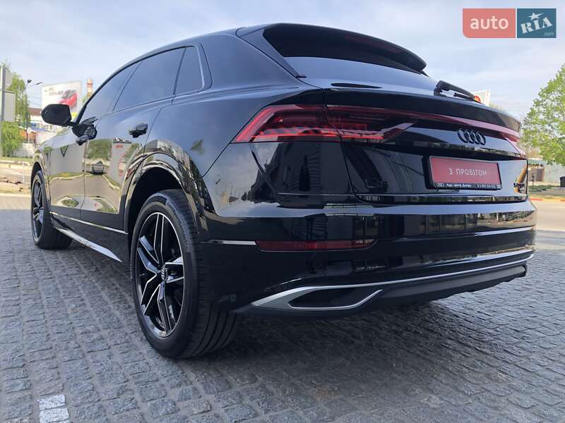 Внедорожник / Кроссовер Audi Q8 2018 в Днепре