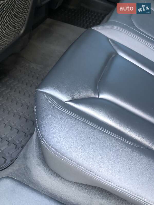 Внедорожник / Кроссовер Audi Q8 2018 в Днепре