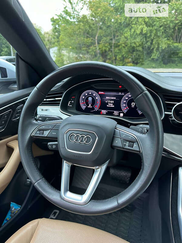 Внедорожник / Кроссовер Audi Q8 2020 в Днепре