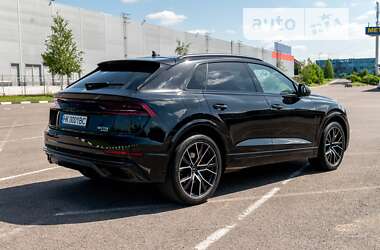 Внедорожник / Кроссовер Audi Q8 2022 в Ровно