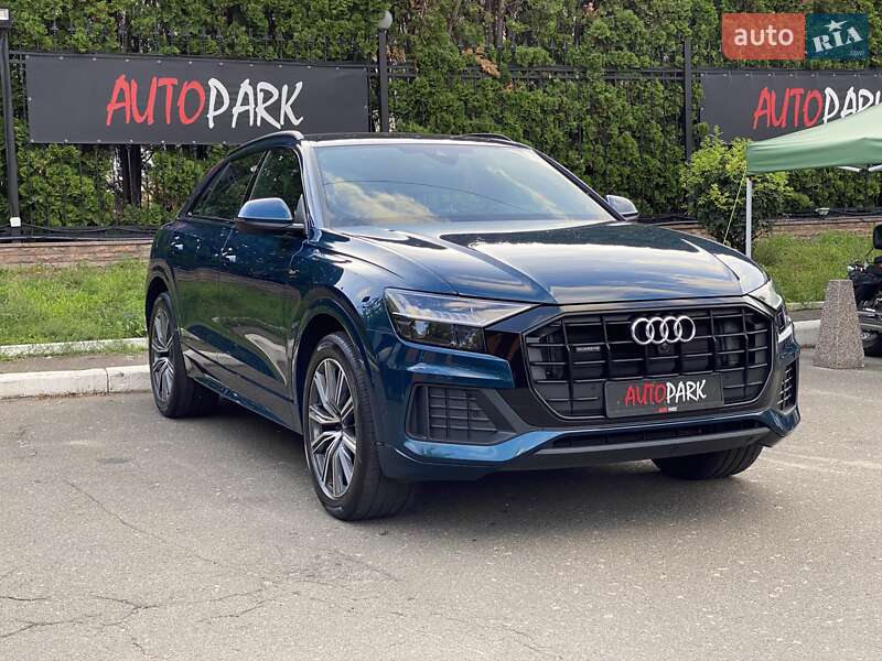Позашляховик / Кросовер Audi Q8 2022 в Києві
