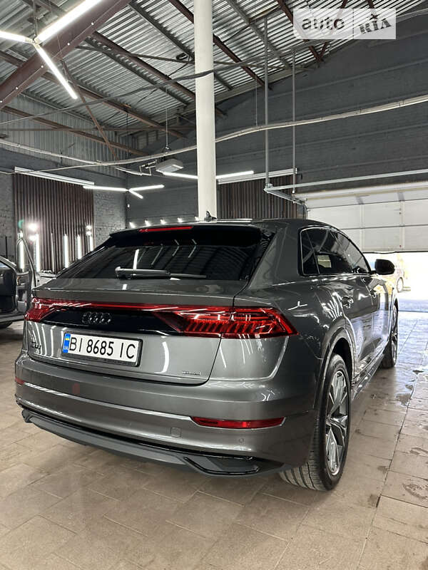 Внедорожник / Кроссовер Audi Q8 2022 в Полтаве