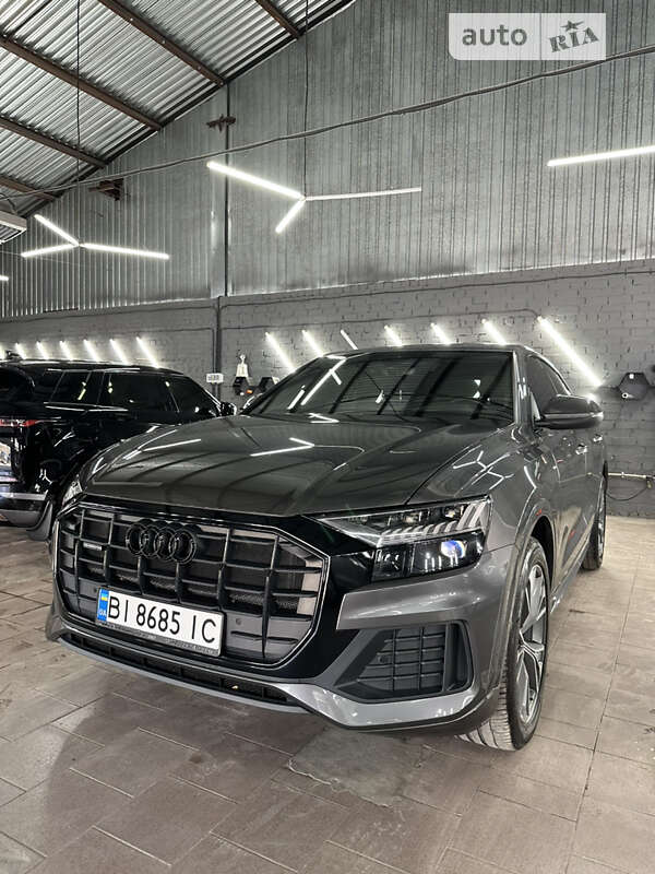 Внедорожник / Кроссовер Audi Q8 2022 в Полтаве