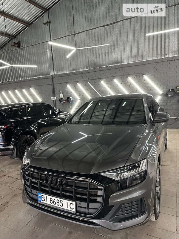 Внедорожник / Кроссовер Audi Q8 2022 в Полтаве