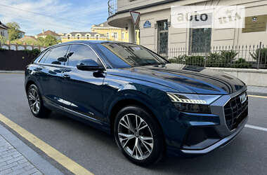 Позашляховик / Кросовер Audi Q8 2020 в Києві