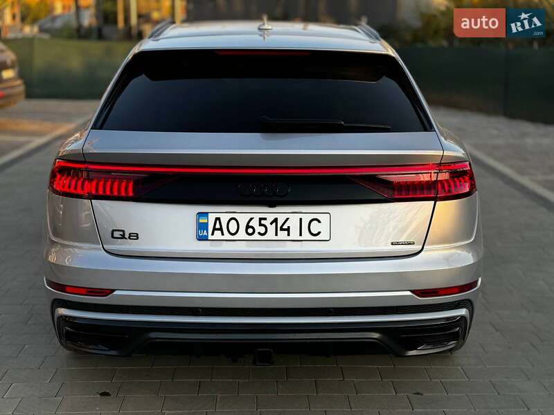 Внедорожник / Кроссовер Audi Q8 2021 в Ужгороде