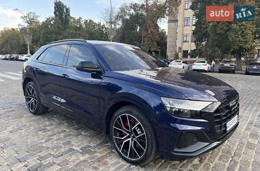 Внедорожник / Кроссовер Audi Q8 2019 в Киеве