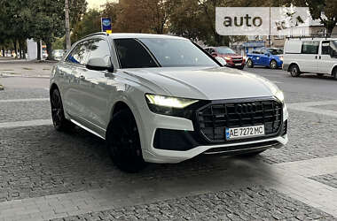 Позашляховик / Кросовер Audi Q8 2019 в Дніпрі