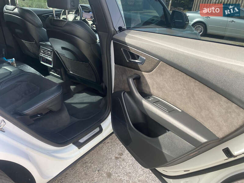 Позашляховик / Кросовер Audi Q8 2019 в Запоріжжі фото 18 Позашляховик / Кросовер Audi Q8 2019 в Запоріжжі