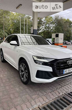 Внедорожник / Кроссовер Audi Q8 2022 в Днепре