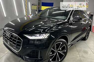 Позашляховик / Кросовер Audi Q8 2021 в Києві