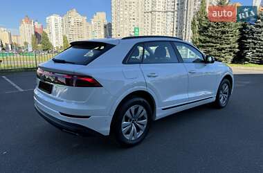 Позашляховик / Кросовер Audi Q8 2024 в Києві