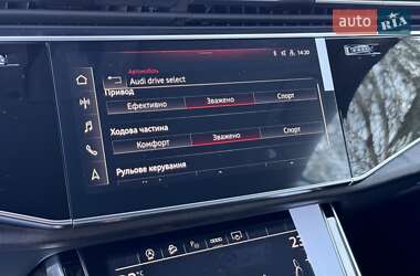 Позашляховик / Кросовер Audi Q8 2024 в Києві