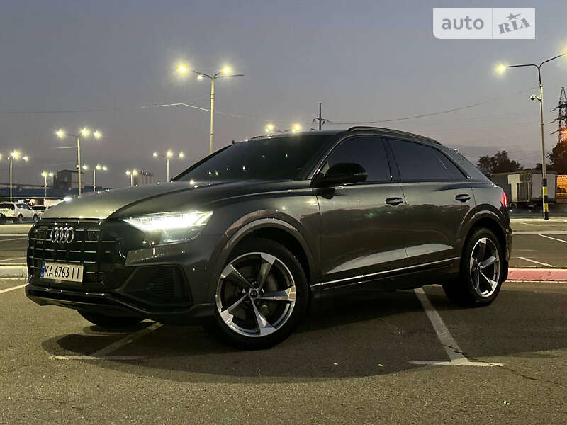 Позашляховик / Кросовер Audi Q8 2019 в Києві