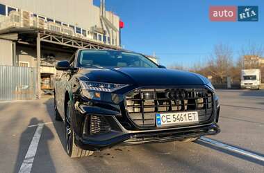 Позашляховик / Кросовер Audi Q8 2022 в 