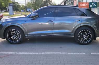 Внедорожник / Кроссовер Audi Q8 2020 в Запорожье