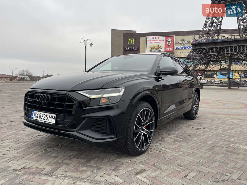 Audi Q8 2021