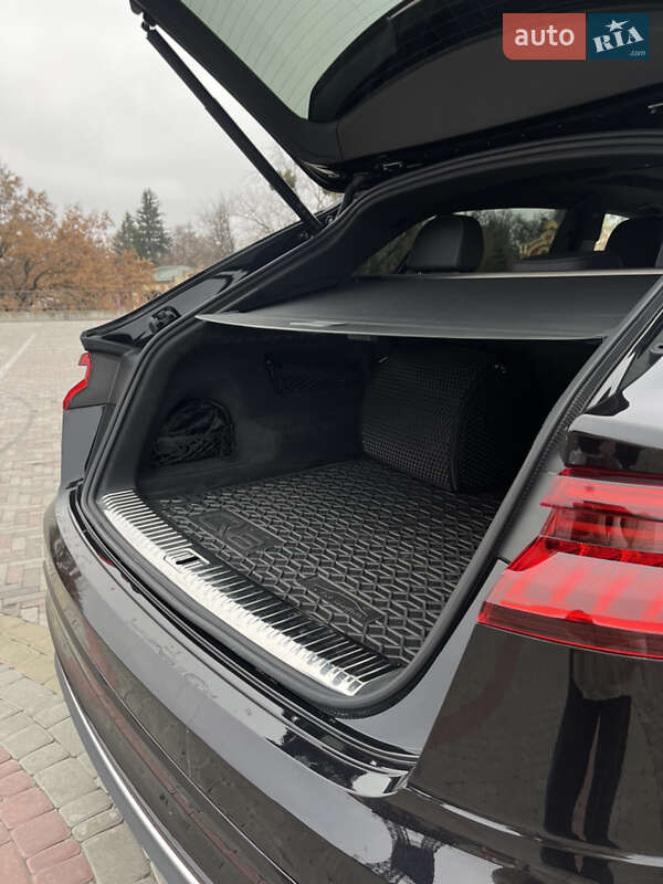 Внедорожник / Кроссовер Audi Q8 2021 в Харькове фото 27 Внедорожник / Кроссовер Audi Q8 2021 в Харькове