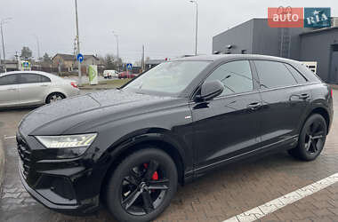 Позашляховик / Кросовер Audi Q8 2018 в Києві